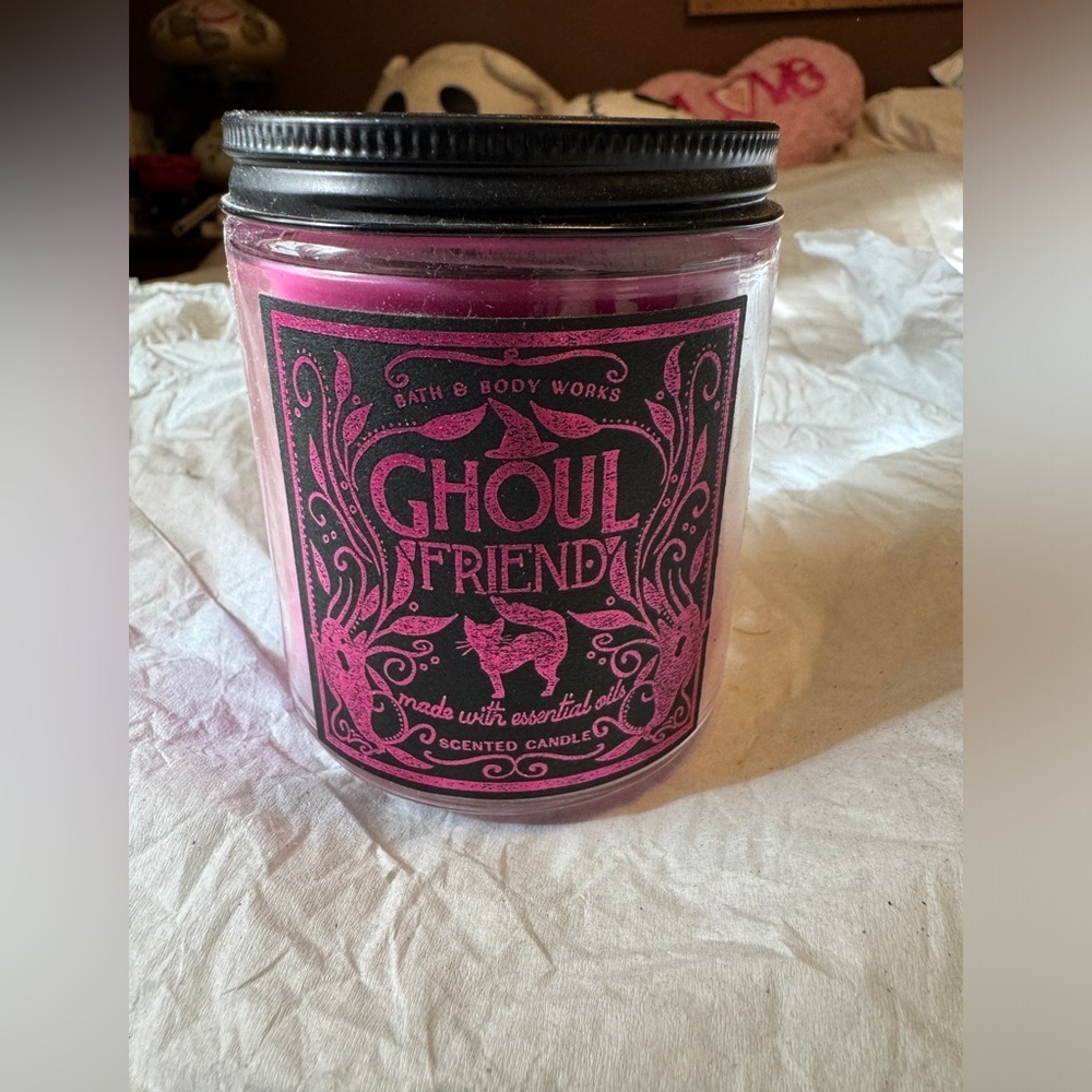 Bath & Body Works Ghoul Friend Single Wick 7oz.  (2020)